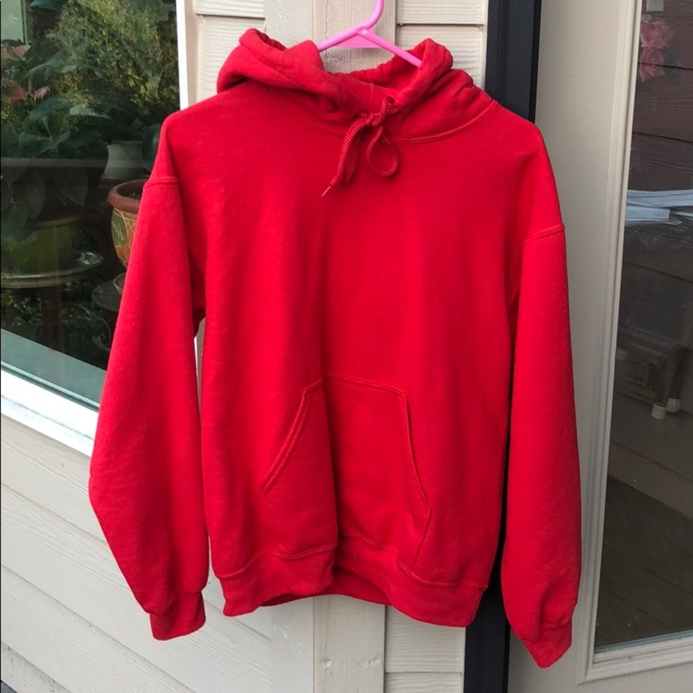 Gildan red hoodie